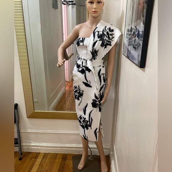 ASOS Elegant Black and White Floral One-Shoulder Dress - Picture 10 of 16